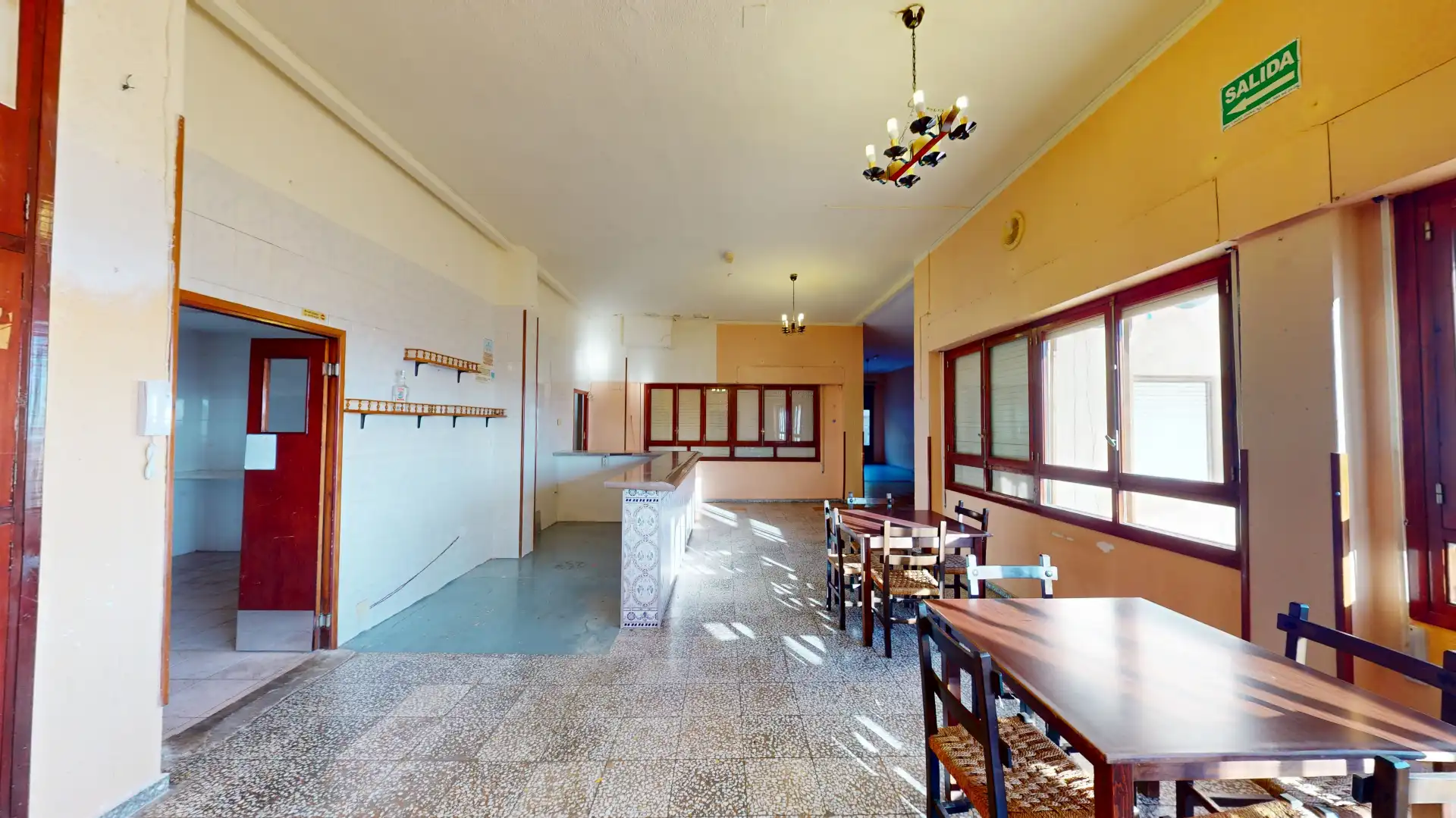 Commercial properties for sale in Busot  with Air Conditioner and Furnished