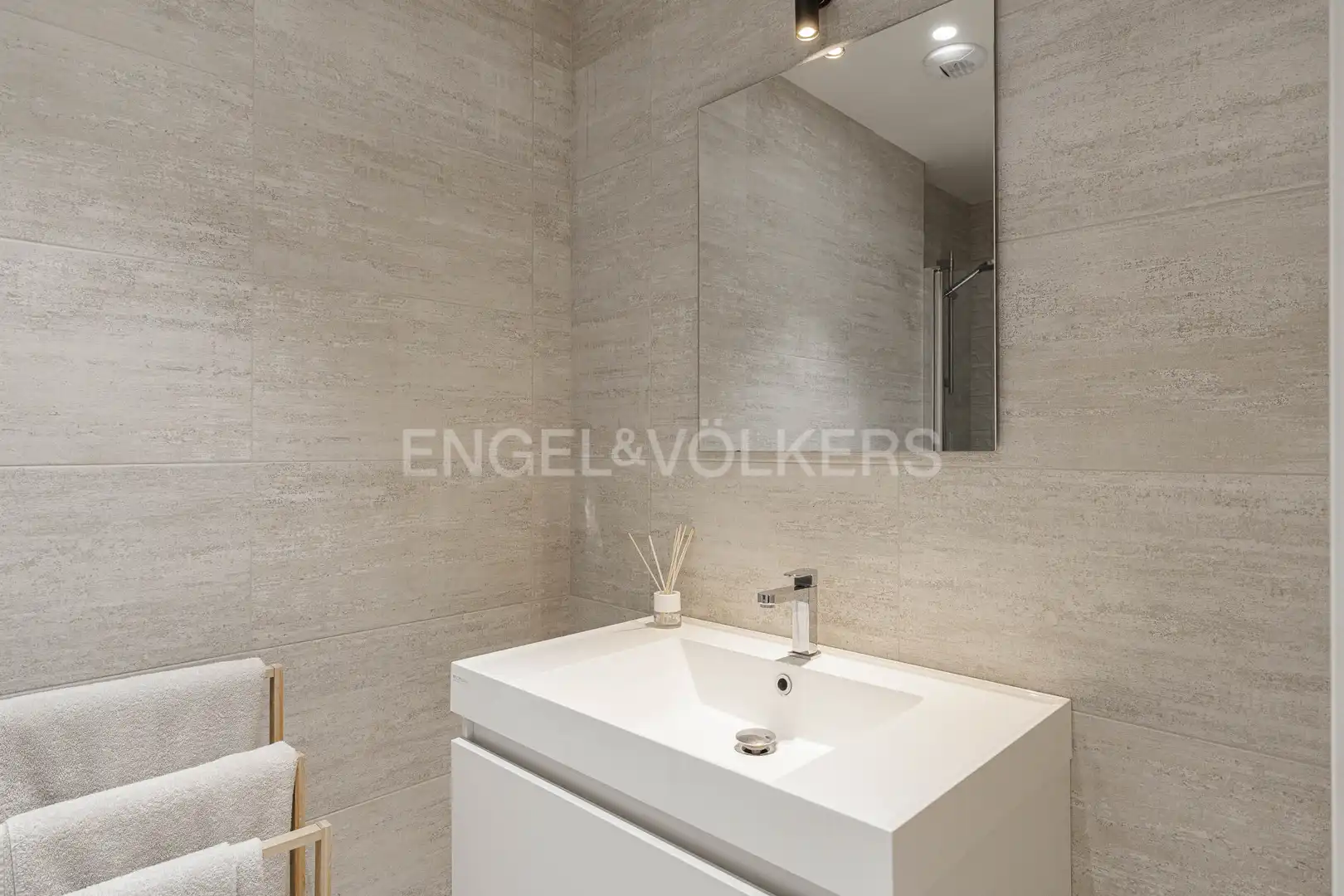 Bany de Apartament de lloguer en Boadilla del Monte amb Aire condicionat, Calefacció i Jardí privat