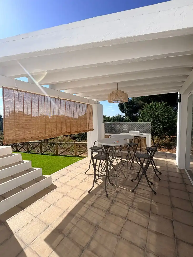 Casa rústica amb jardí en venda a N/A, imagen 2