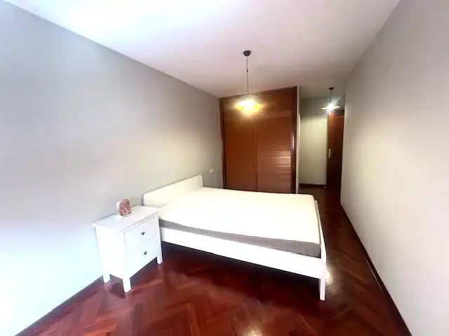 Schlafzimmer von Wohnung zur Miete in A Coruña Capital  mit Heizung, Parkett und Terrasse