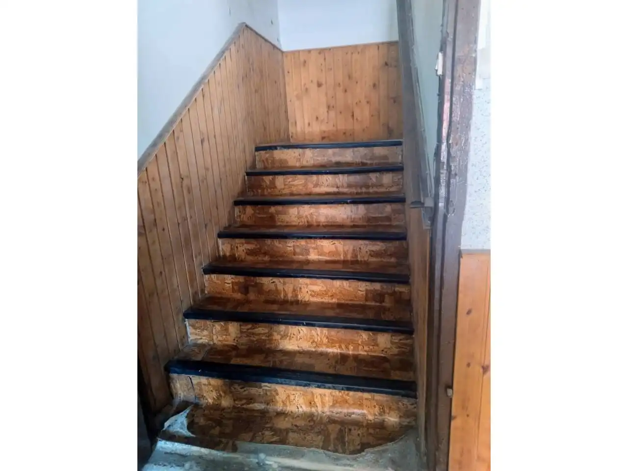 Wohnung zum Verkauf in Merindad de Cuesta-Urria mit Heizung, Abstellraum und Möbliert