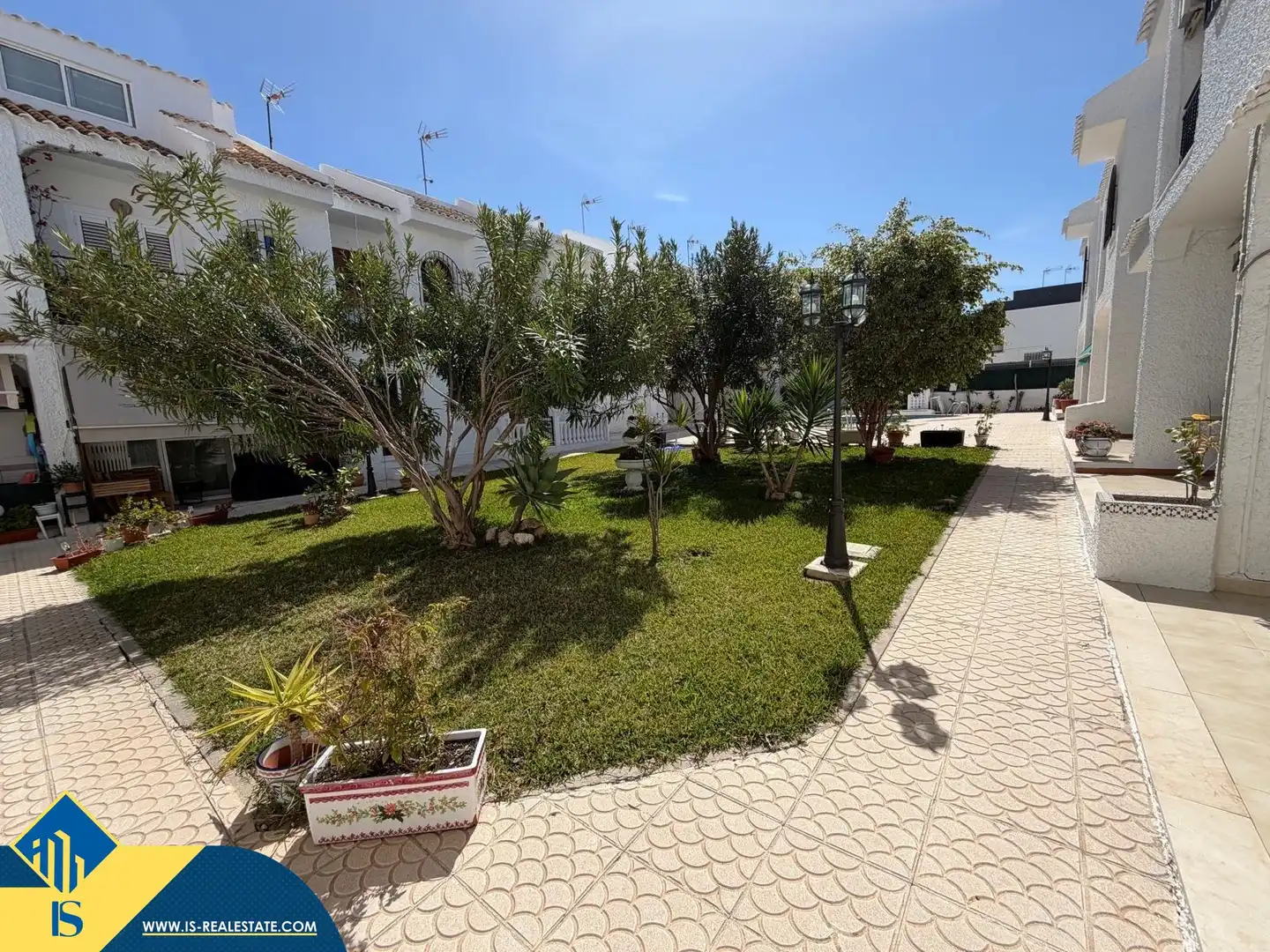 Garten von Maisonette zum Verkauf in Torrevieja mit Terrasse, Möbliert und Gemeinschaftspool