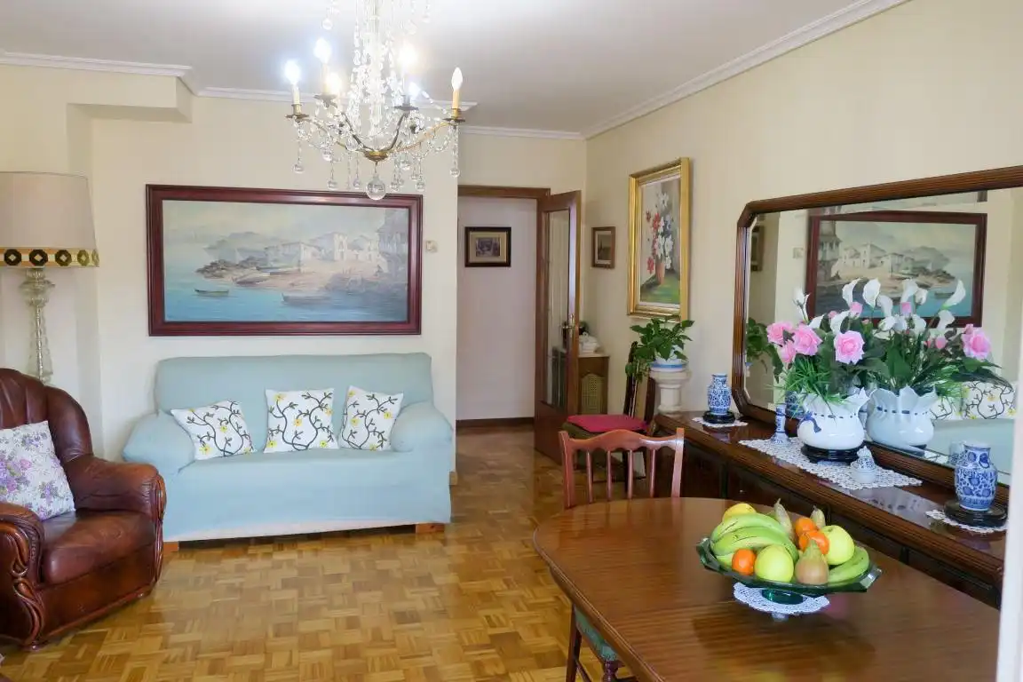 Living room of Flat for sale in  Pamplona / Iruña  with Heating and Parquet flooring