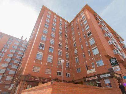 Exterior view of Flat for sale in Valladolid Capital  with Balcony