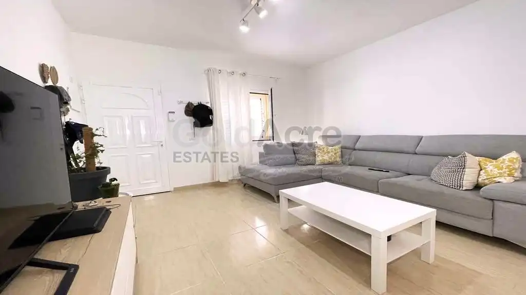 Sala d'estar de Apartament en venda en La Oliva