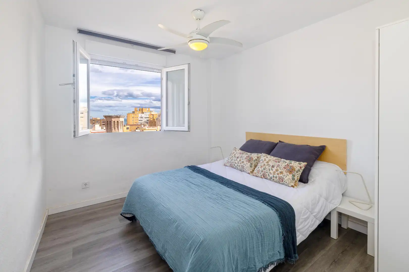 Habitación de Piso en venta en Málaga con Aire acondicionado, Calefacción y Terraza