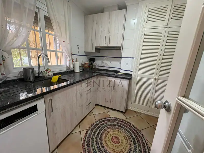 Kitchen of Houses for rent in El Puerto de Santa María  with Air Conditioner, Private garden and Storage room
