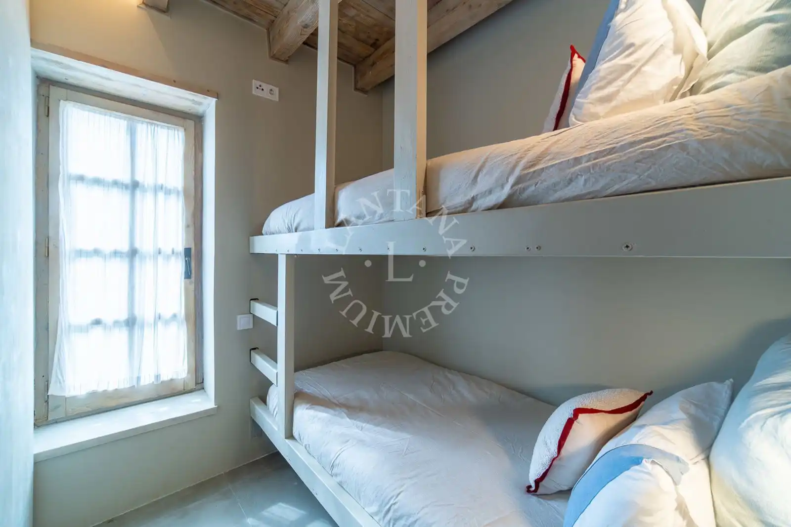 Bedroom of Flat for sale in Naut Aran  with Heating and Storage room