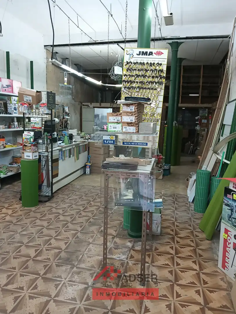 Local de alquiler en  Logroño