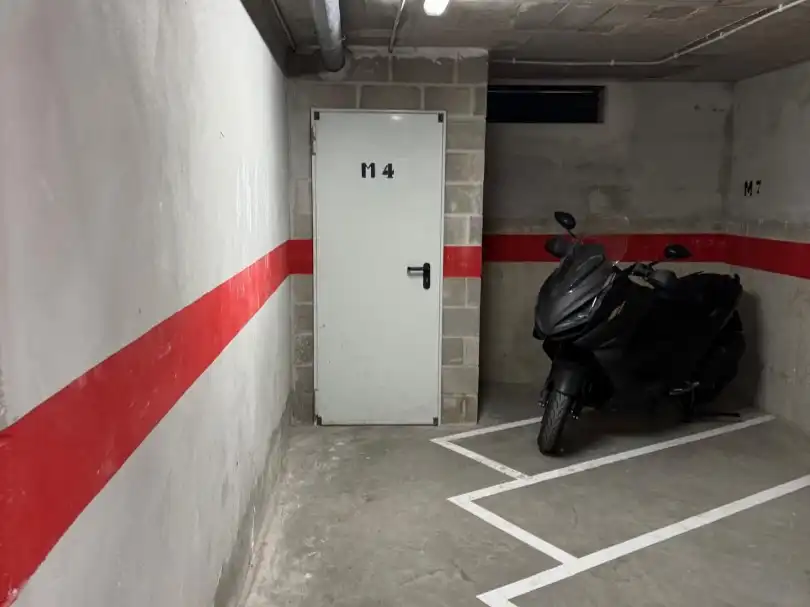 Motorradstellplatz zur Miete in Jeroni Pujades 25, imagen 2