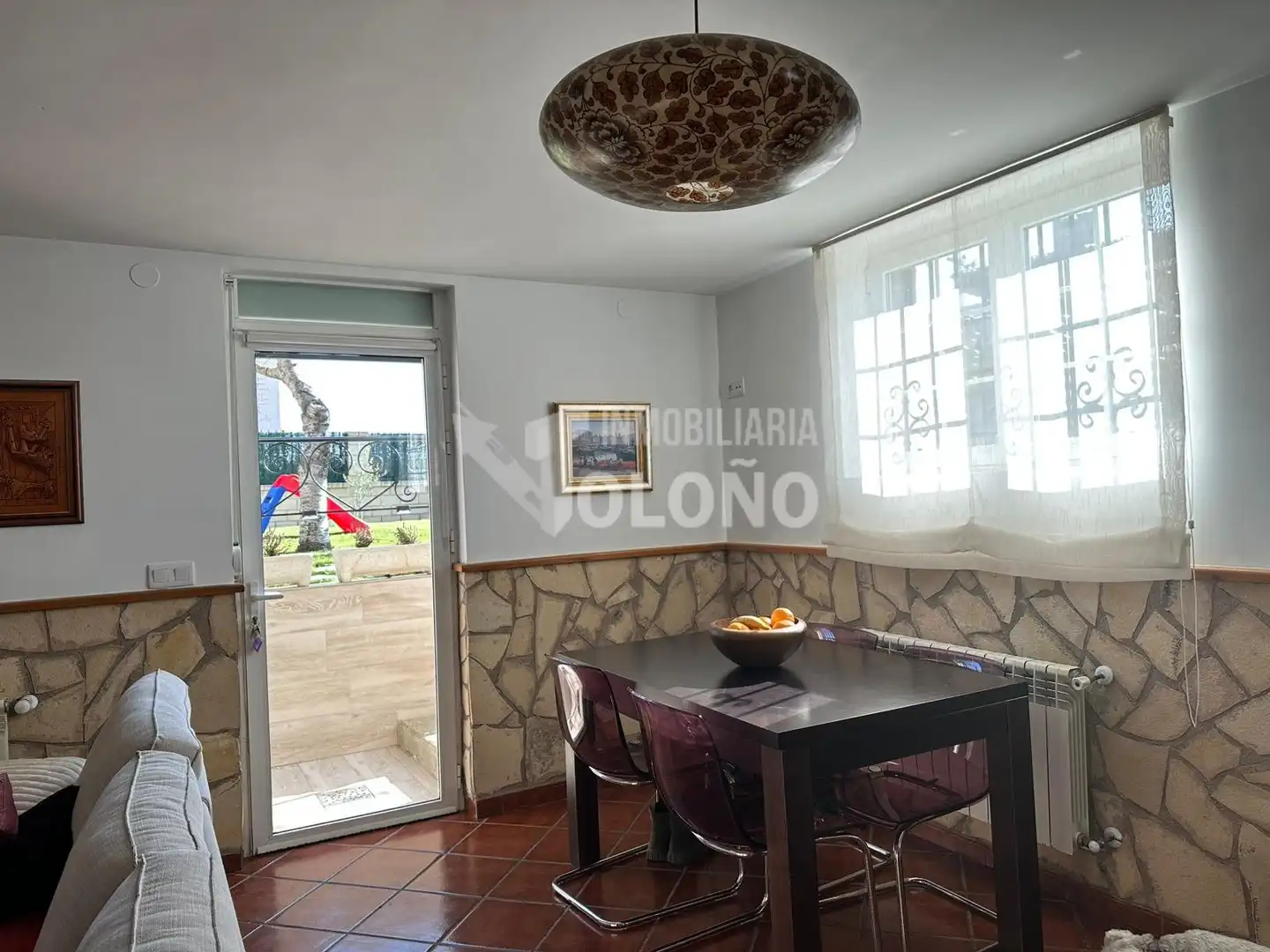 Houses for sale in Anguciana  with Heating, Private garden and Parquet flooring
