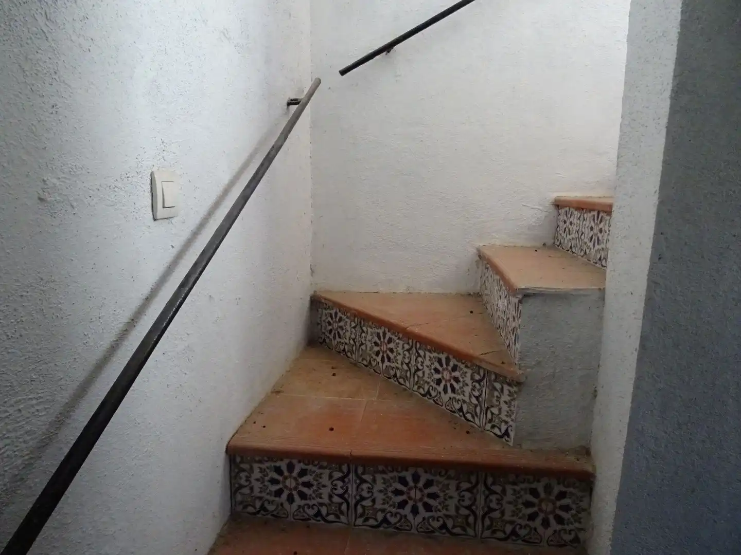 Casa adosada en venta en Turón con Jardín privado, Terraza y Amueblado