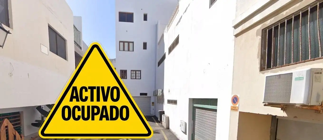 Aparcament de Casa o xalet en venda en Centro - La Vega Alta