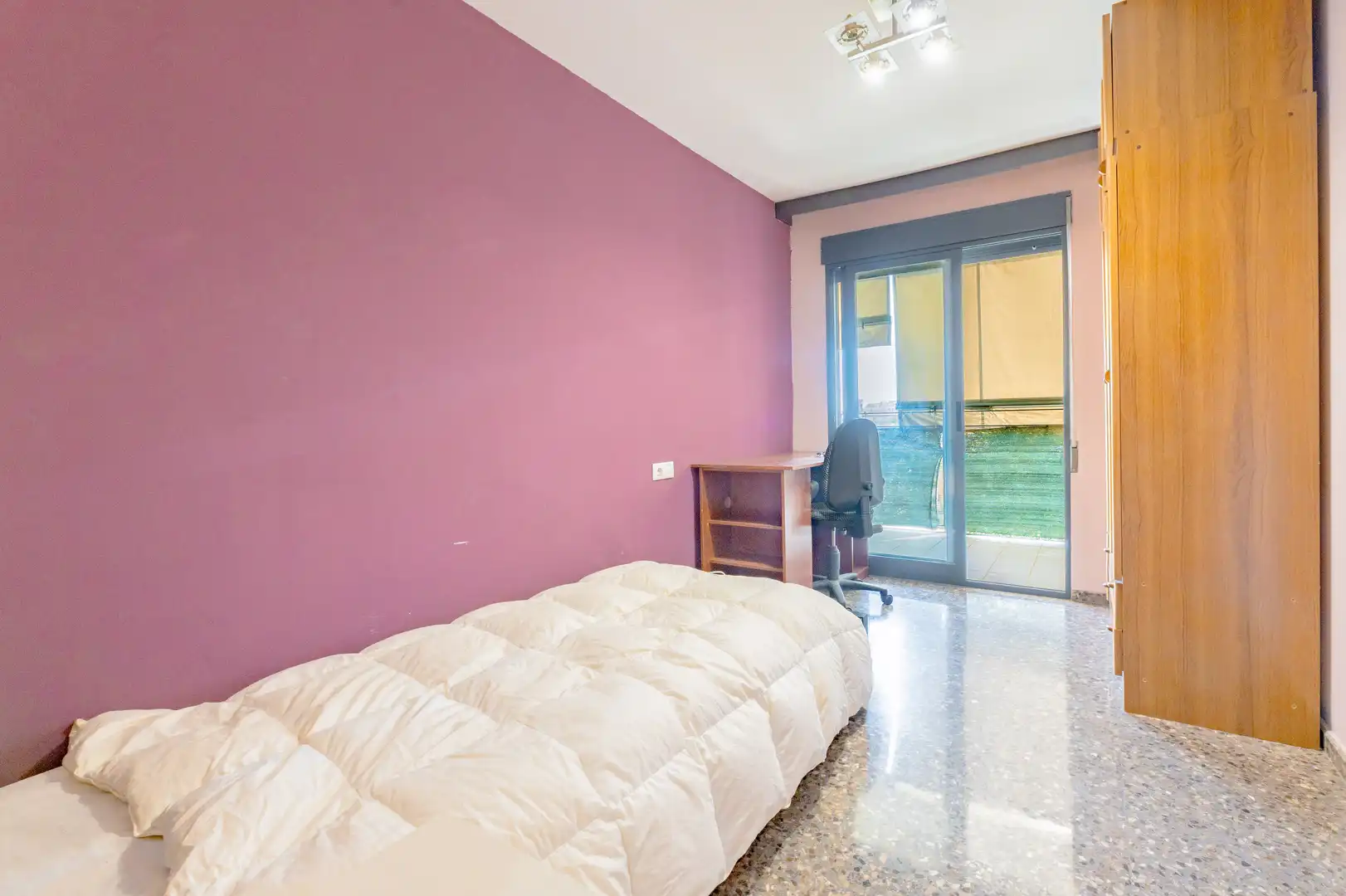 Bedroom of Flat for sale in Paterna  with Air Conditioner, Heating and Storage room