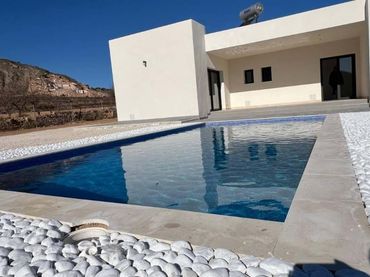 Maison à vendre à Hondón de las Nieves / El Fondó de les Neus