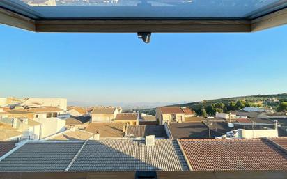 Außenansicht von Wohnung zum verkauf in Torreperogil mit Klimaanlage und Balkon