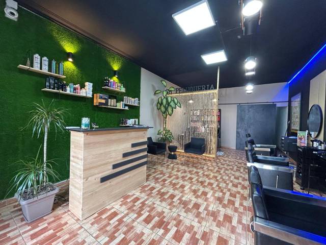 Local comercial en Venta en Cañada Blanca en Cho - Parque de la Reina