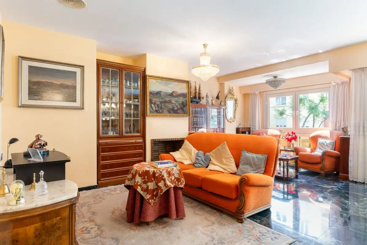 Piso con ascensor en venta en Calle Marqués de Zenete, imagen 2