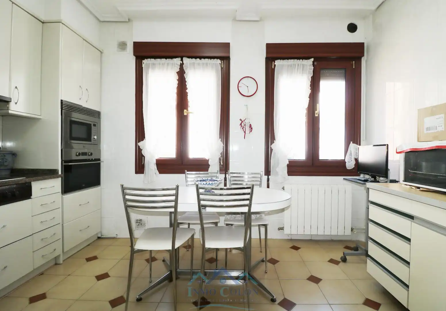Cocina de Piso en venta en Irun  con Calefacción y Trastero