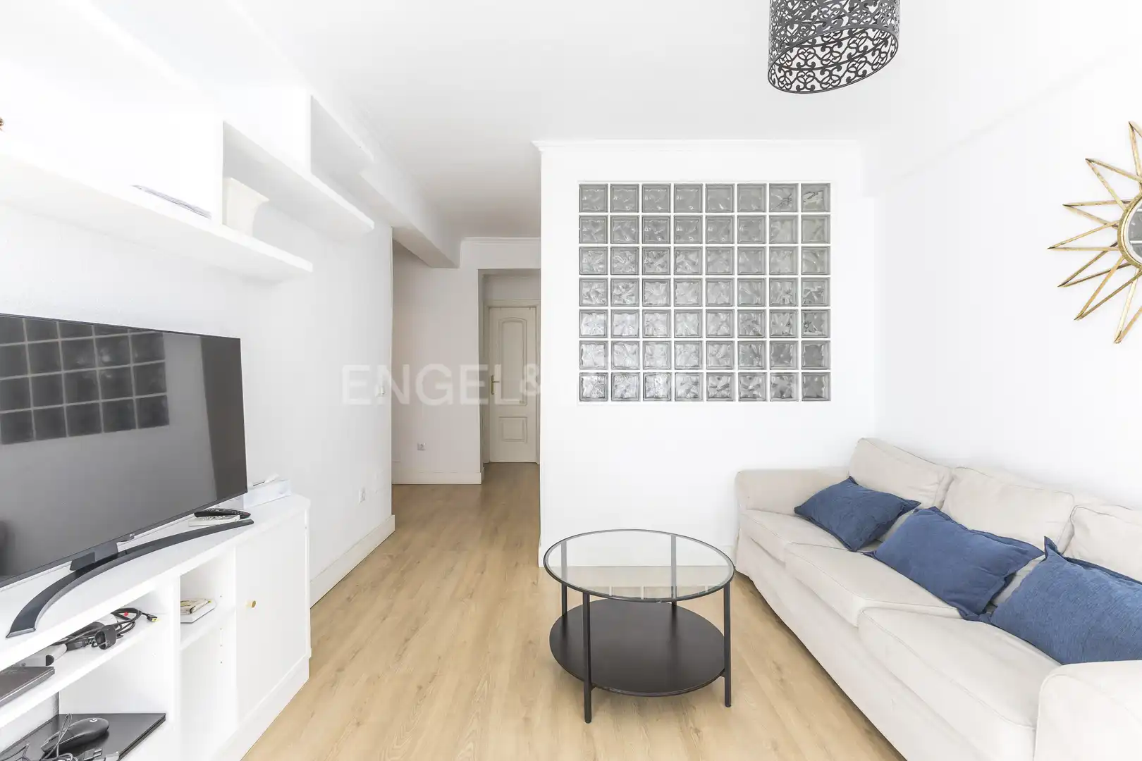 Sala d'estar de Apartament en venda en Madrid amb Aire condicionat i Calefacció