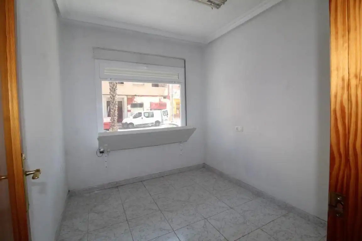 Habitación de Planta baja en venta en Torrevieja con Terraza