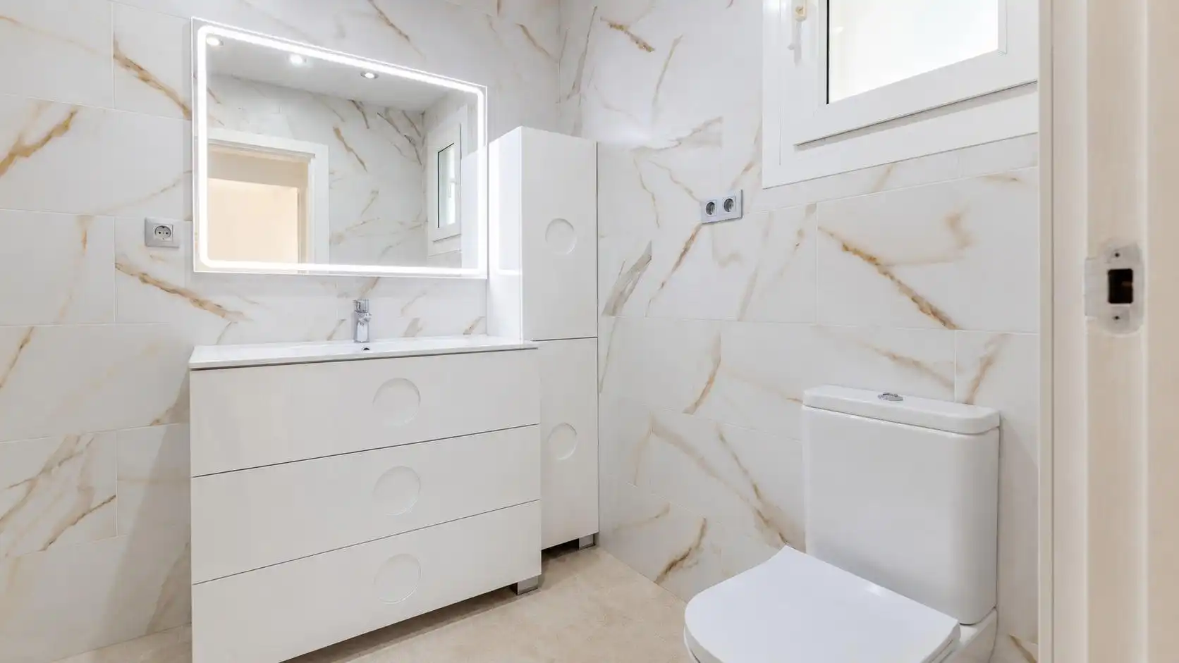 Baño de Ático en venta en Barcelona con Aire acondicionado y Terraza