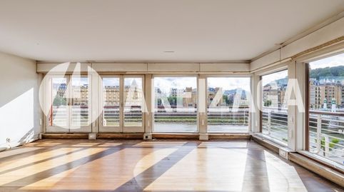 Foto 3 de Piso en venta en Ramón María Lili Pasealekua, 3, Gros, Donostia - San Sebastián