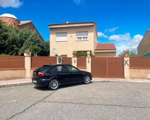 Exterior view of House or chalet for sale in Carranque  with Private garden