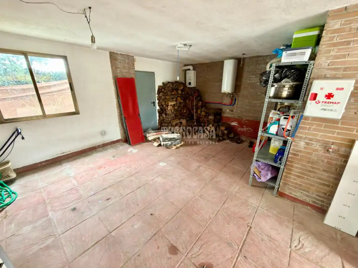 Casa adosada en venda en Valdeaveruelo amb Aire condicionat i Calefacció