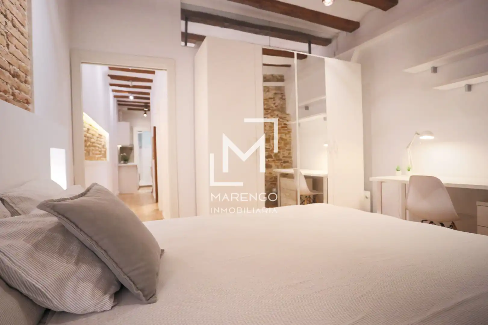 Appartamento con terrazza in vendita a Carrer del Portal Nou, imagen 12