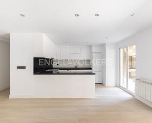 Kitchen of Flat for sale in  Madrid Capital  with Air Conditioner and Swimming Pool