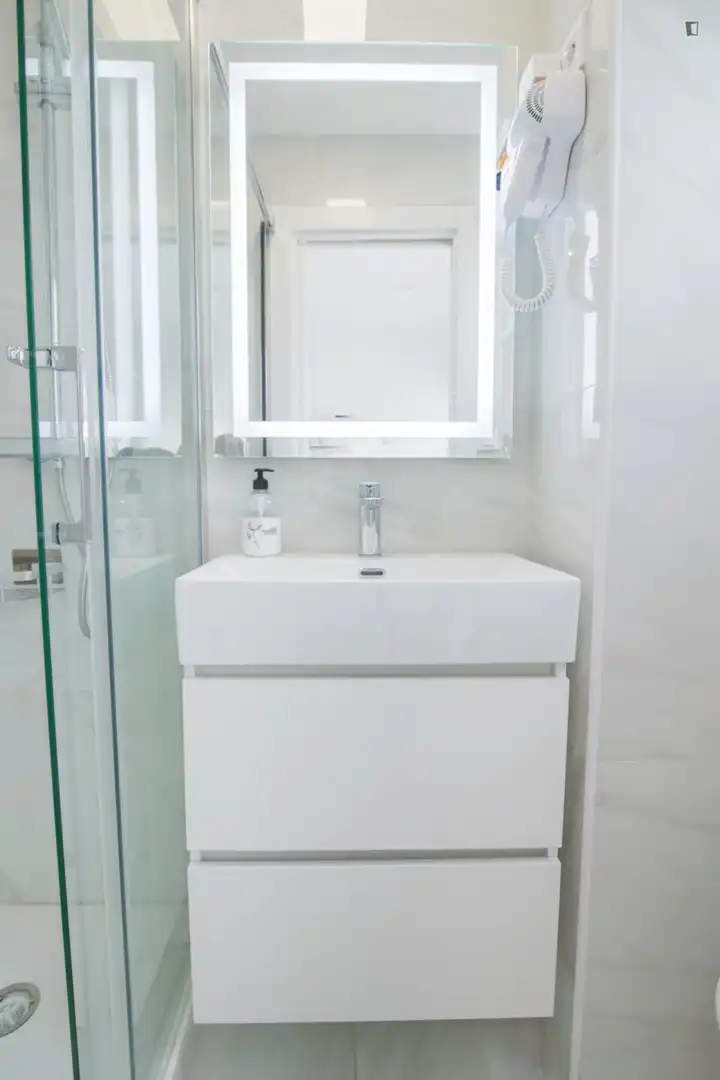 Study for rent in Natzaret