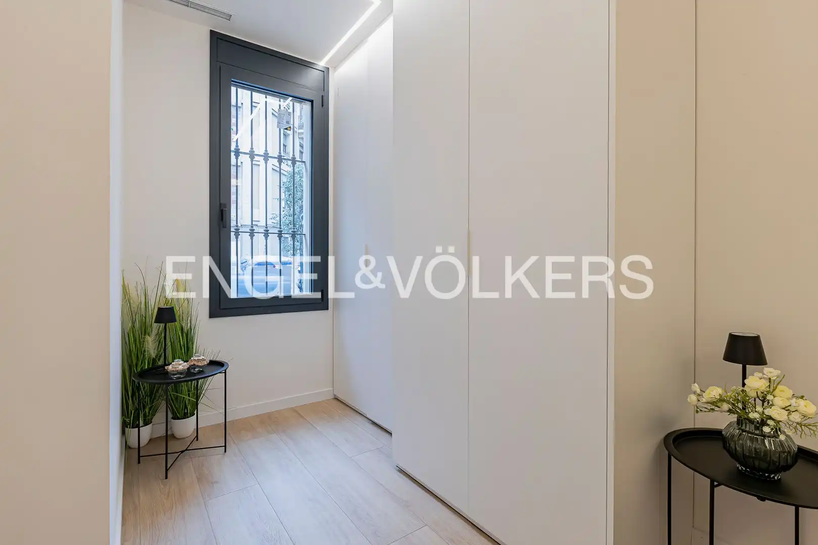 Schlafzimmer von Wohnung zum Verkauf in Barcelona mit Klimaanlage, Heizung und Privatgarten