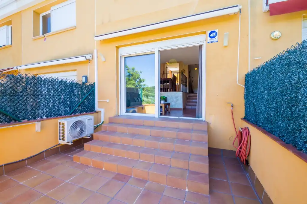 Maison mitoyenne avec piscine à vendre à Carrer Llorer 205, imagen 5