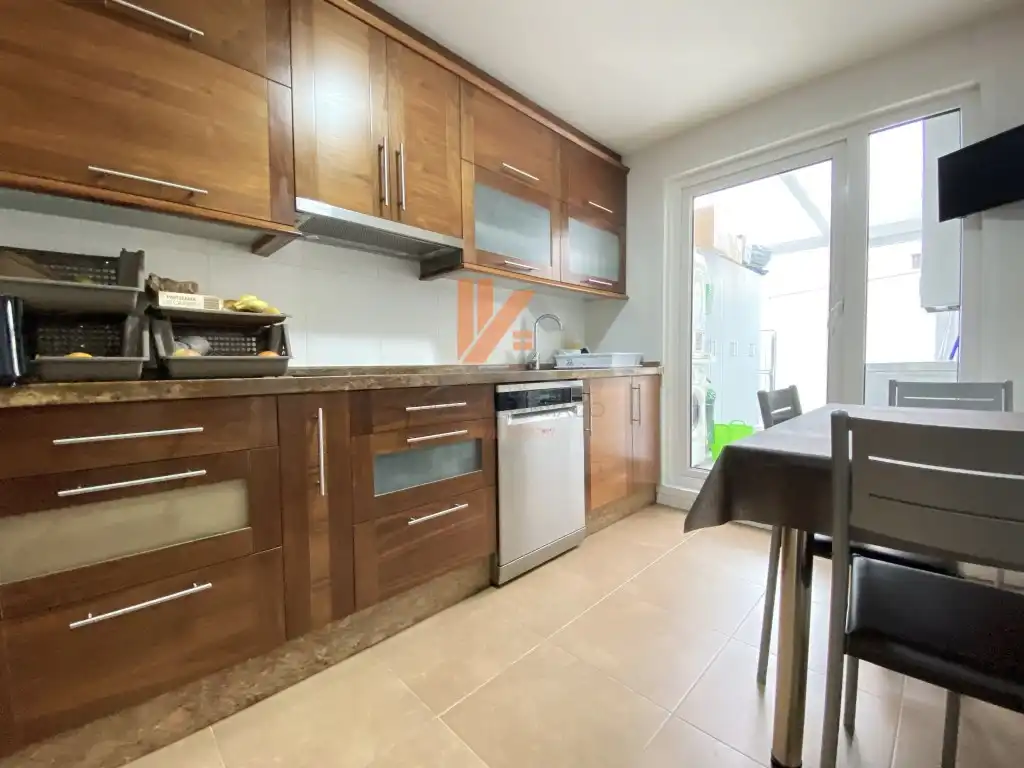 Kitchen of Flat for sale in O Milladoiro