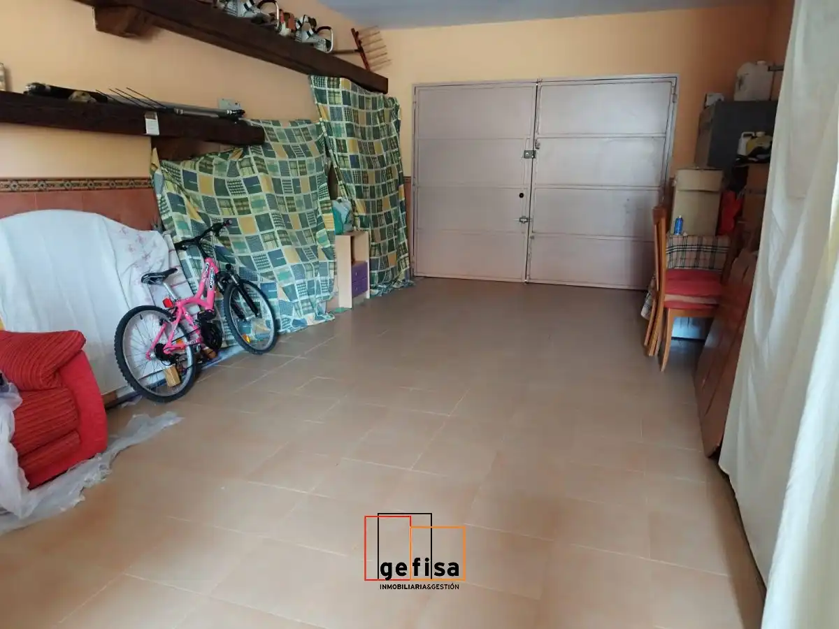 Casa o chalet en venta en Valdepeñas con Calefacción, Trastero y Piscina