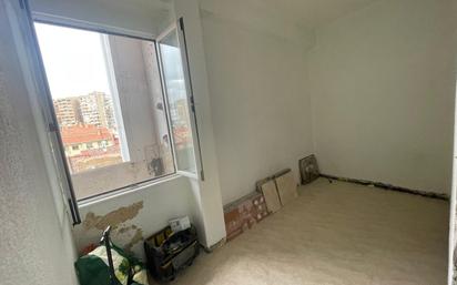 Bedroom of Flat for sale in  Zaragoza Capital