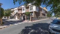 Exterior view of Single-family semi-detached for sale in  Granada Capital  with Terrace