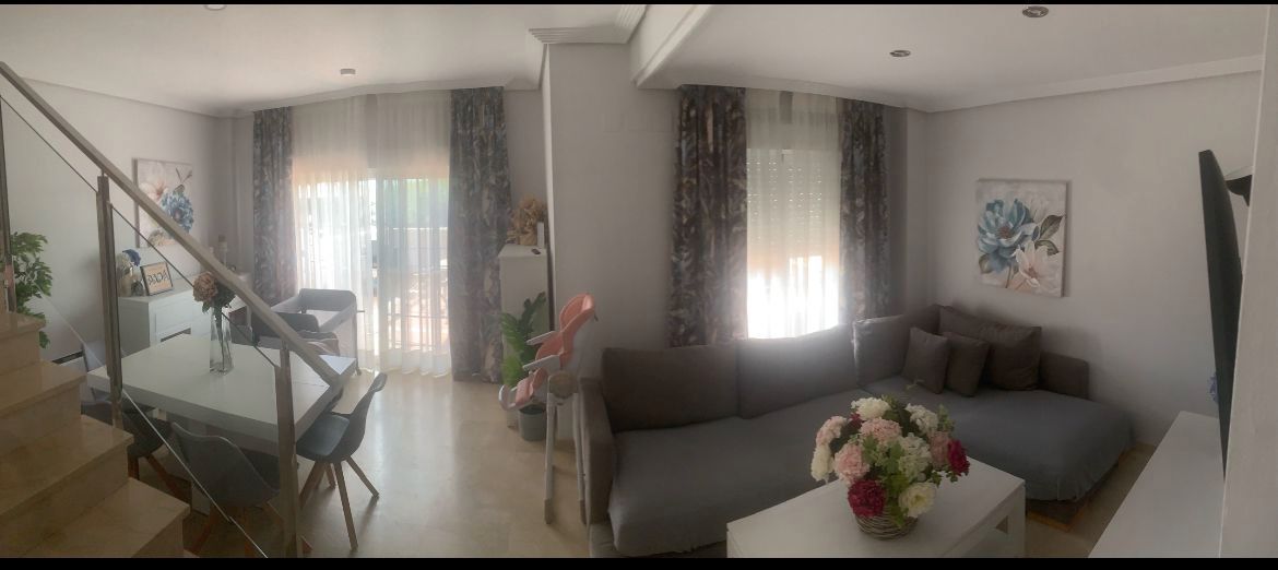 Sala de estar de Casa o chalet en venta en  Córdoba Capital con Aire acondicionado, Calefacción y Jardín privado