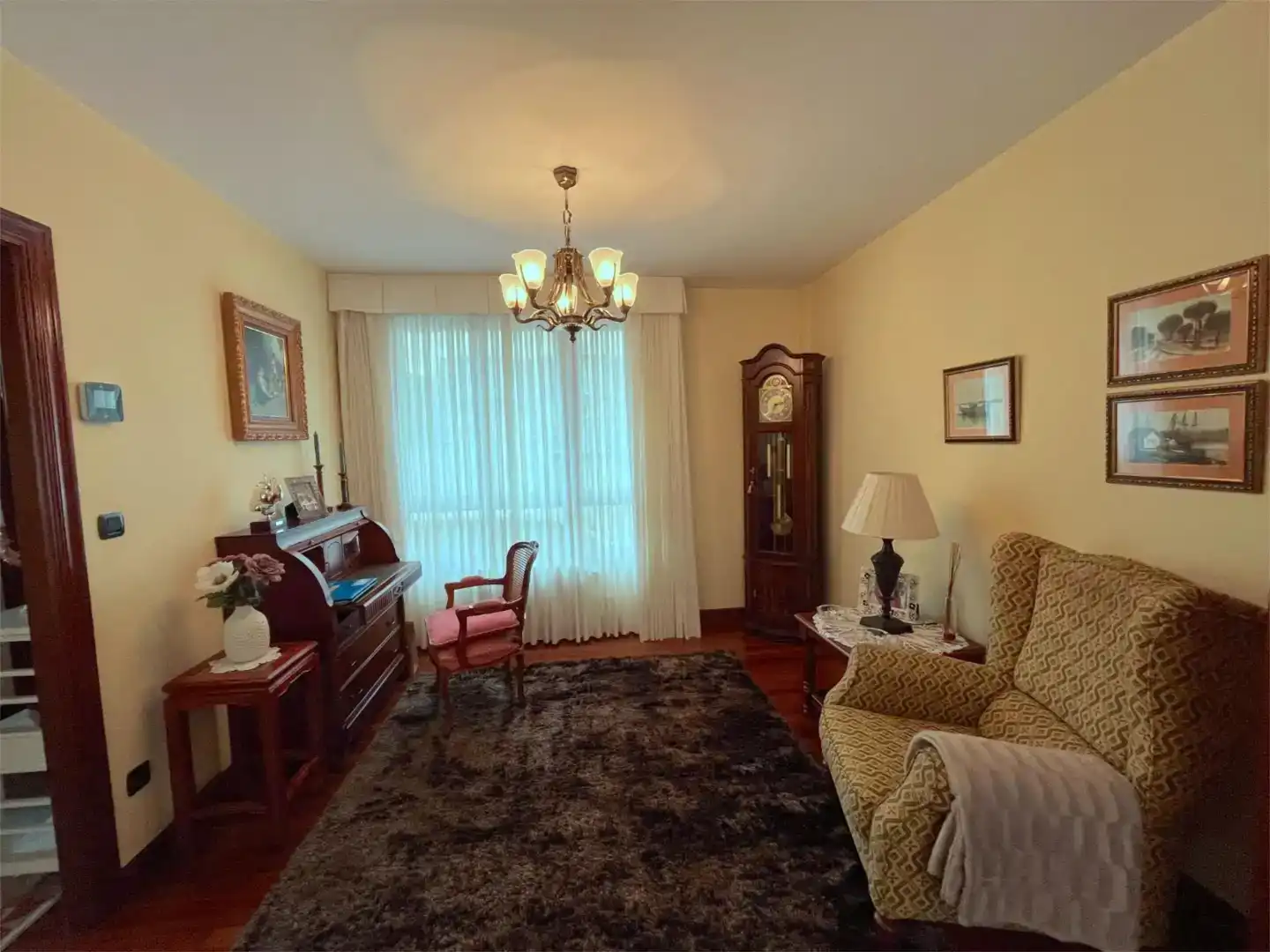 Wohnzimmer von Wohnung zum Verkauf in Basauri  mit Privatgarten, Parkett und Möbliert