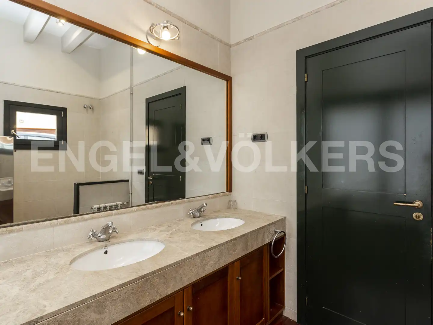 Baño de Casa o chalet de alquiler en Sitges con Calefacción, Jardín privado y Terraza