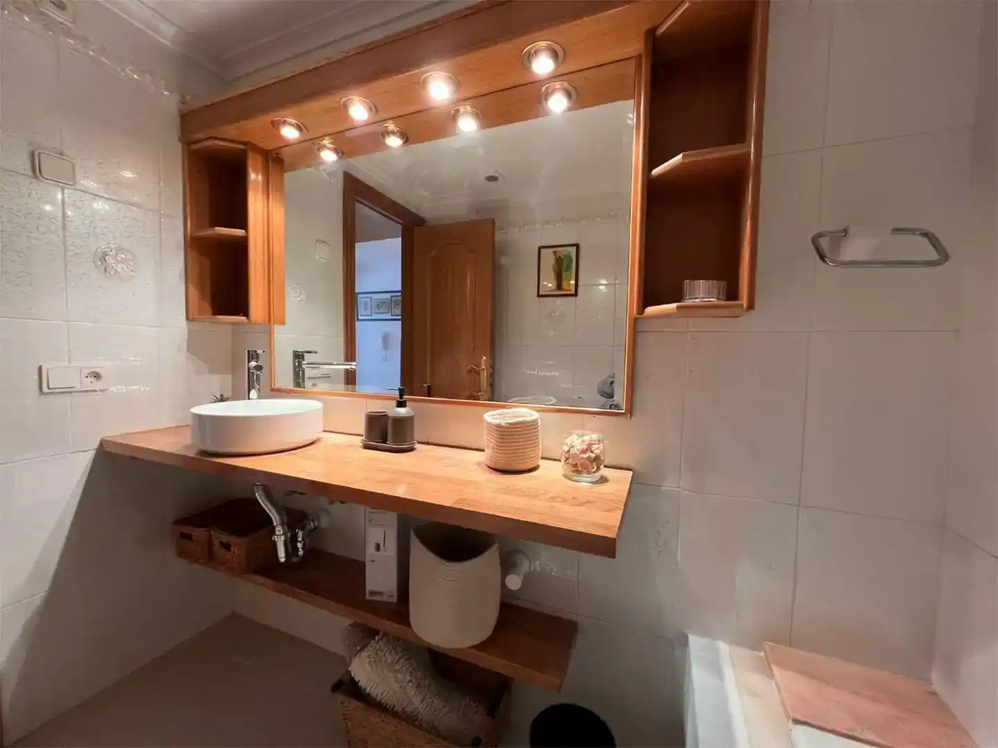 Baño de Piso en venta en Santa Eulària des Riu con Aire acondicionado, Amueblado y Balcón