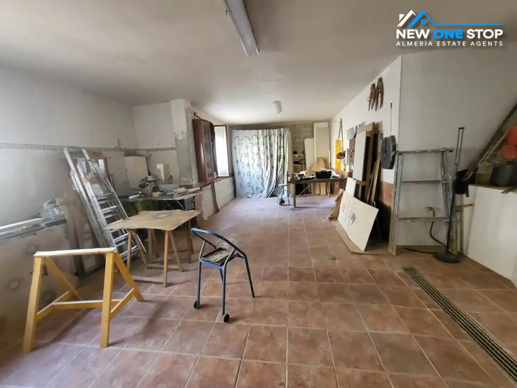 Casa adosada en venda en Cuevas del Almanzora amb Aire condicionat, Calefacció i Jardí privat