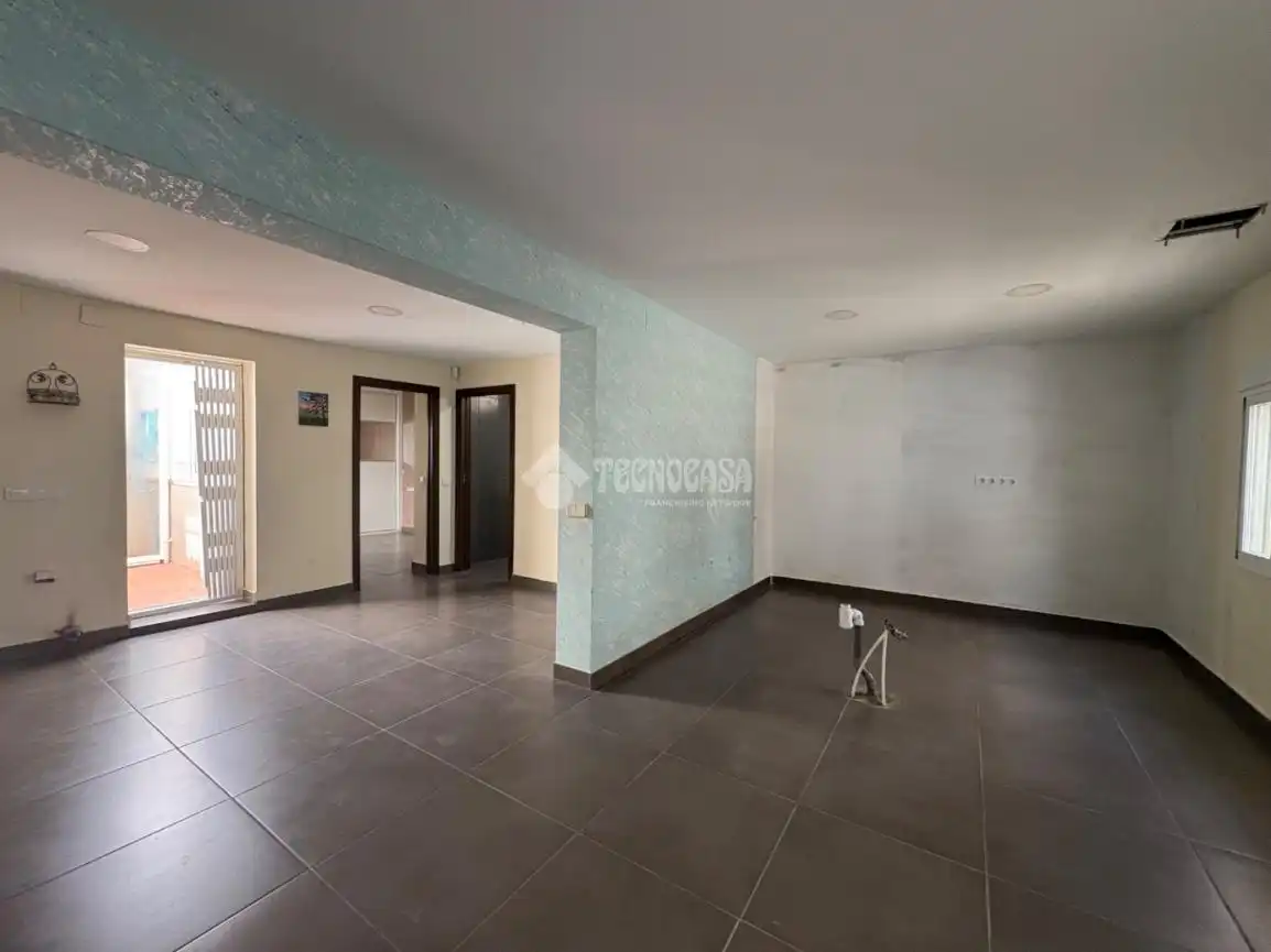 Piso en venta en C. Virgen de Tíscar, San Felipe - El Almendral - La Merced