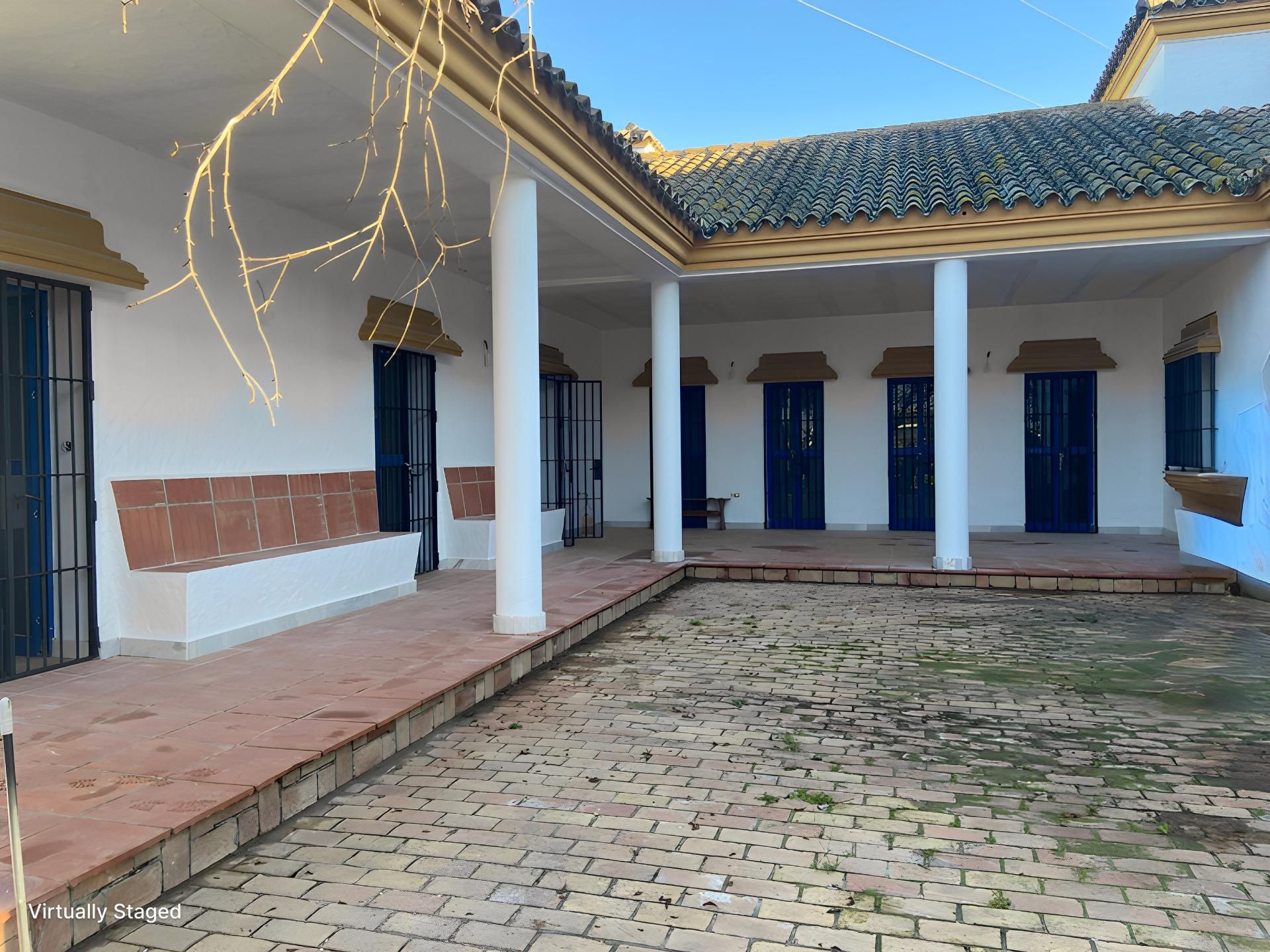 Vista exterior de Casa o xalet en venda en El Puerto de Santa María amb Jardí privat i Traster