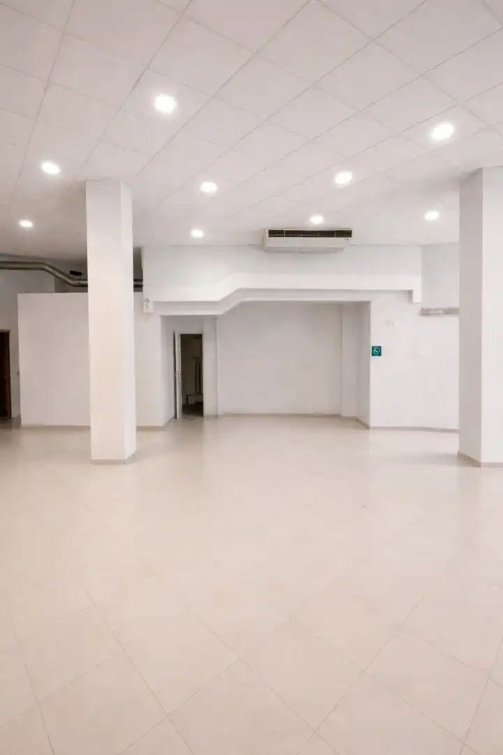 Oficinas con ascensor en venta en Calle Imeldo Serís 45, imagen 3