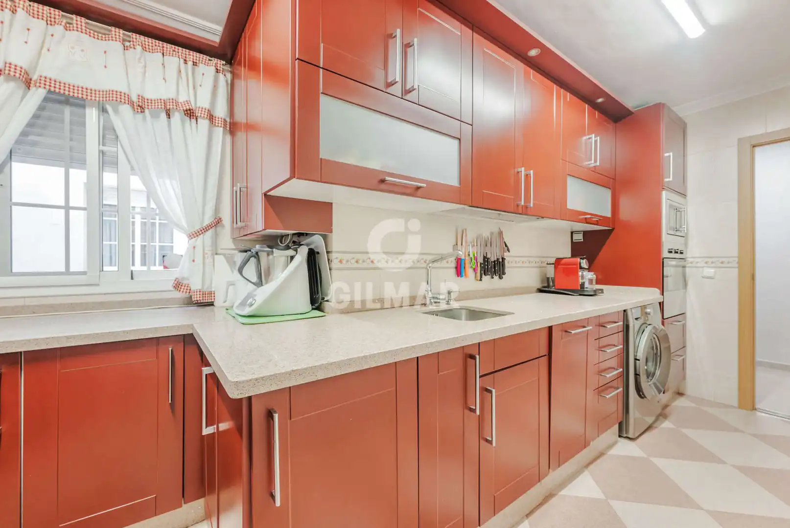 Kitchen of Flat for sale in Sevilla  with Heating, Storage room and Balcony