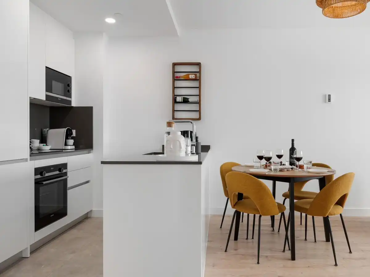 Cuina de Apartament en venda en Málaga amb Aire condicionat, Calefacció i Moblat