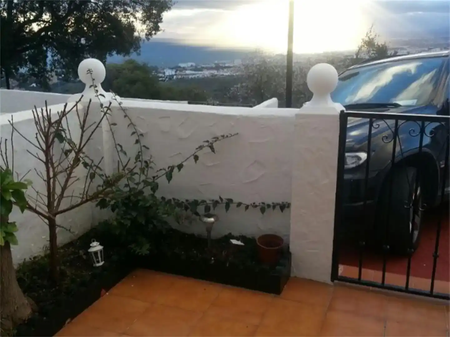 Terrassa de Casa adosada en venda en Marbella amb Aire condicionat, Jardí privat i Parquet