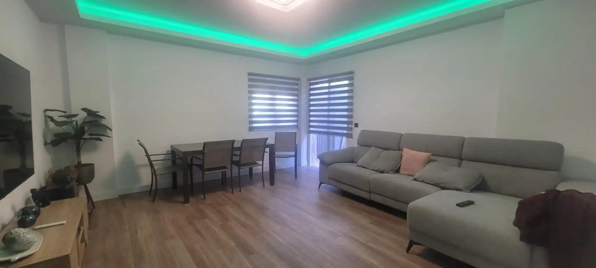 Wohnzimmer von Einfamilien-Reihenhaus zum Verkauf in Cáceres mit Klimaanlage und Abstellraum